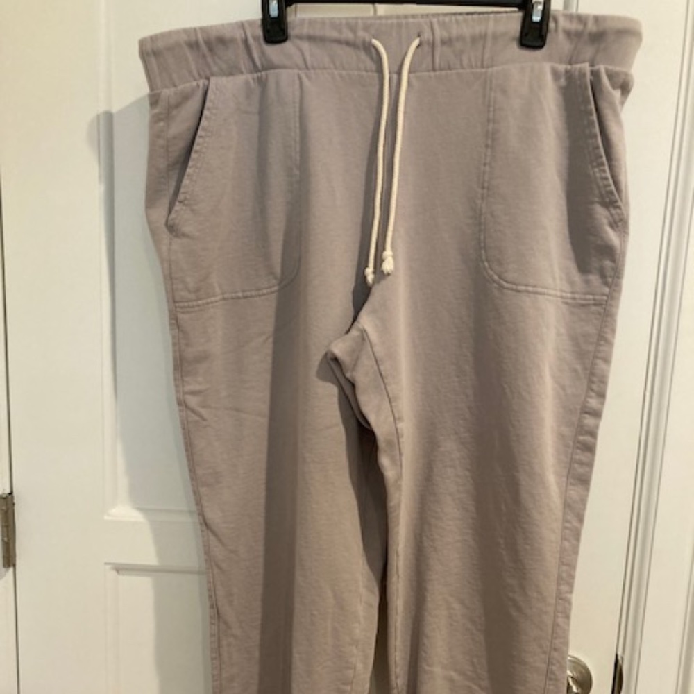 NWOT Universal Thread Taupe Joggers Size 1X